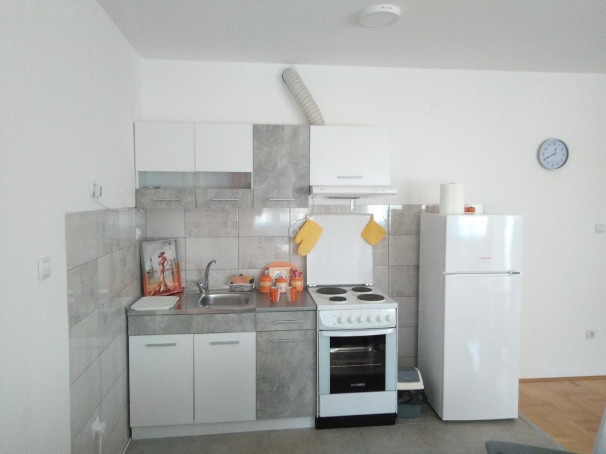 Apartman Maca ปิโรต์ ภายนอก รูปภาพ